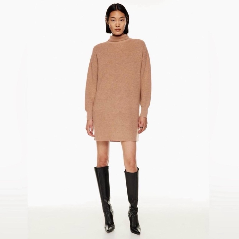 Size XS Aritzia Babaton Maclean Sweater Dress Tan Heather Gold Camel Wool